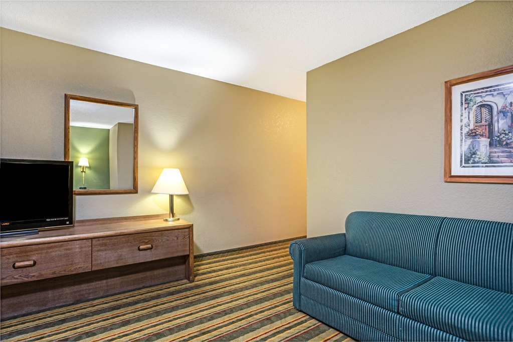 Super 8 By Wyndham Glencoe Quarto foto