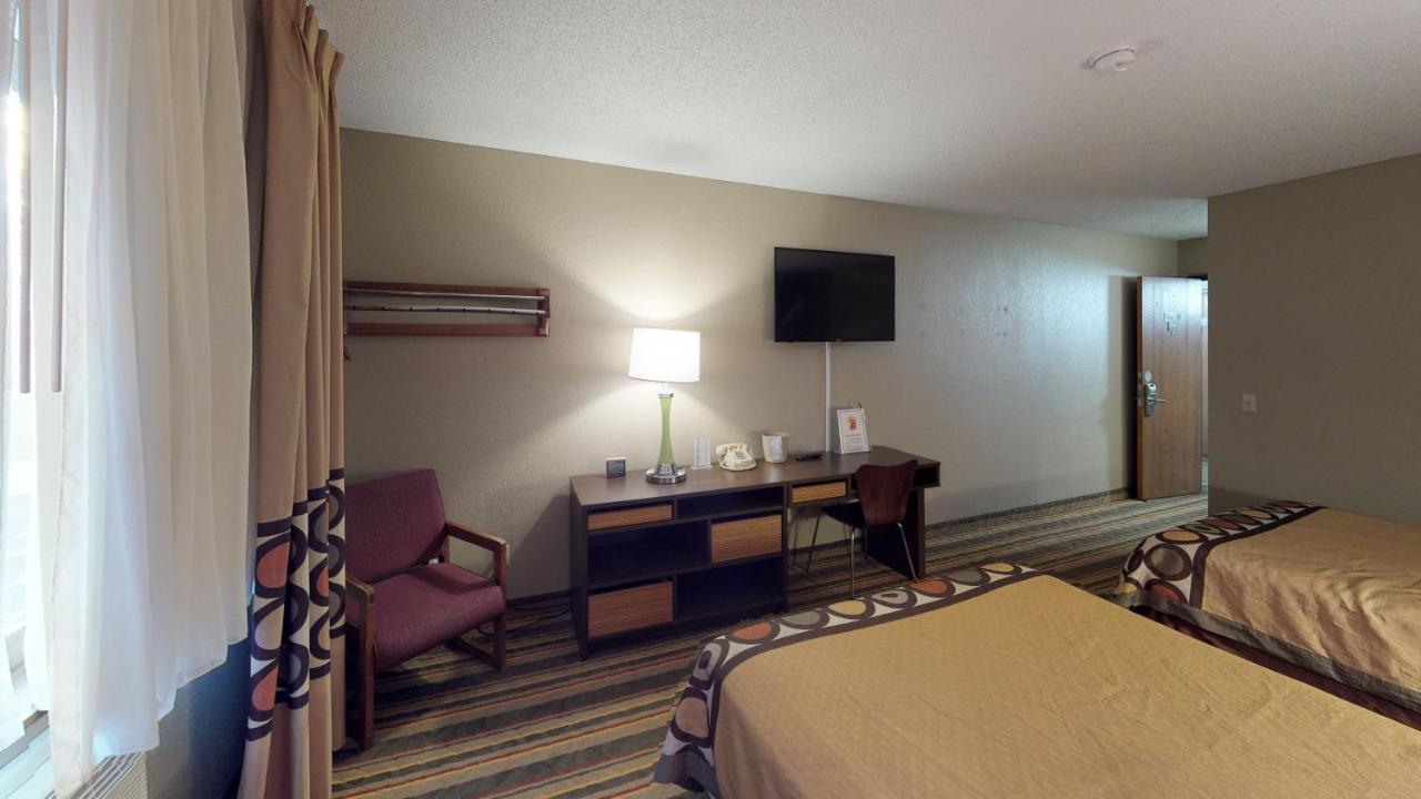 Super 8 By Wyndham Glencoe Exterior foto